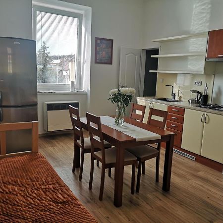 Fine Apartment In Centrum Of Slany With Aircondition Extérieur photo